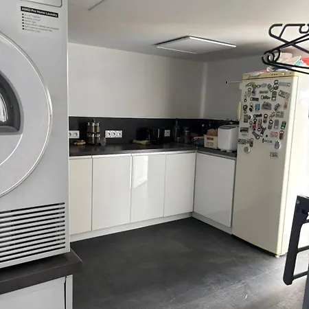 Unique Quiet House Near بيت للعطل *