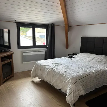 Unique Quiet House Near *