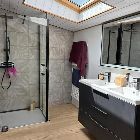 Unique Quiet House Near بيت للعطل *